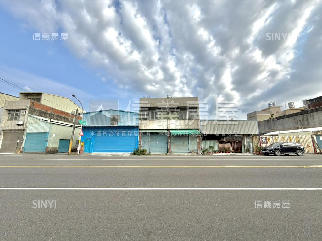 橋頭正路旁大地坪透天１房屋室內格局與周邊環境