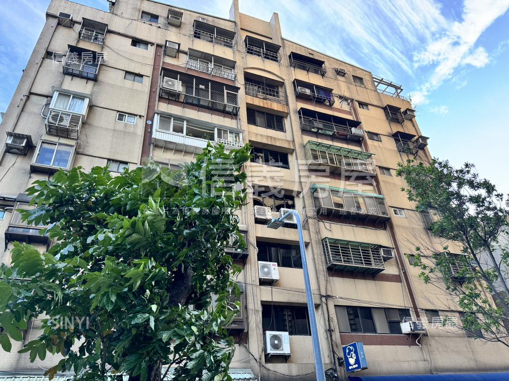 台電捷運雙拼邊間３房美廈房屋室內格局與周邊環境