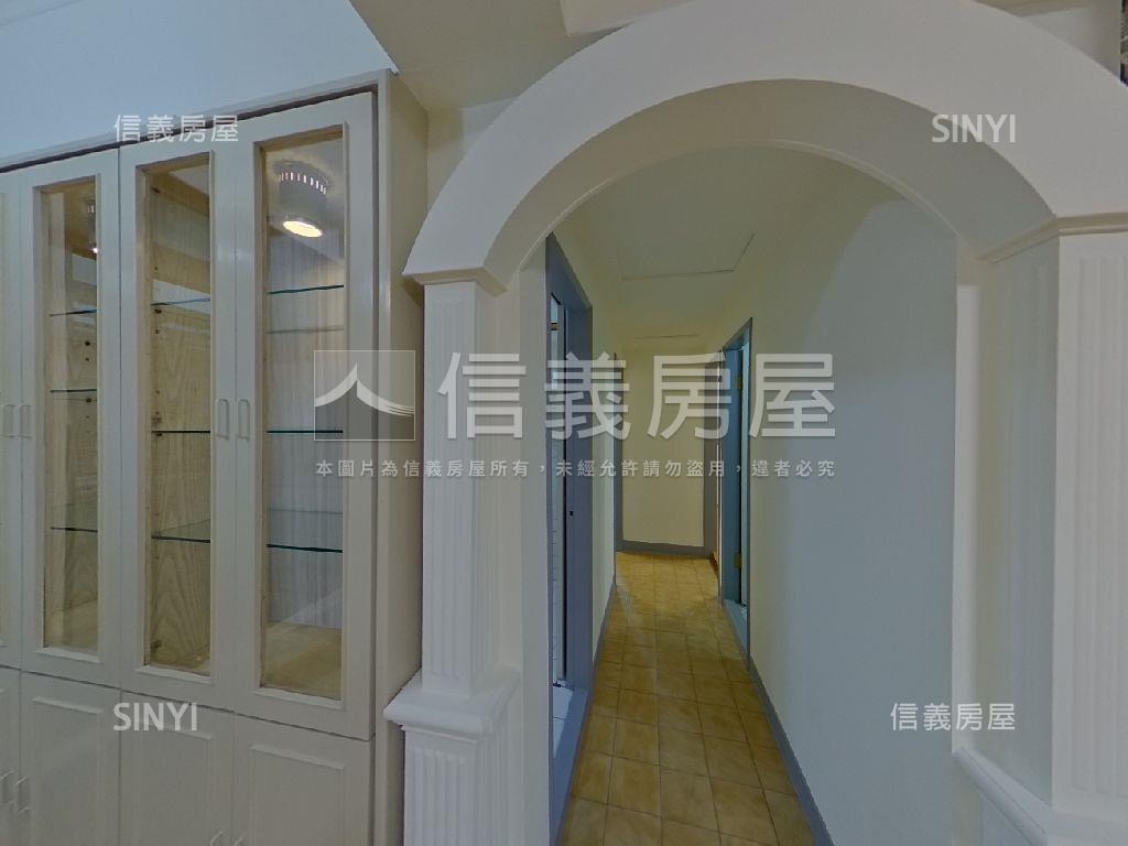 台電捷運雙拼邊間３房美廈房屋室內格局與周邊環境