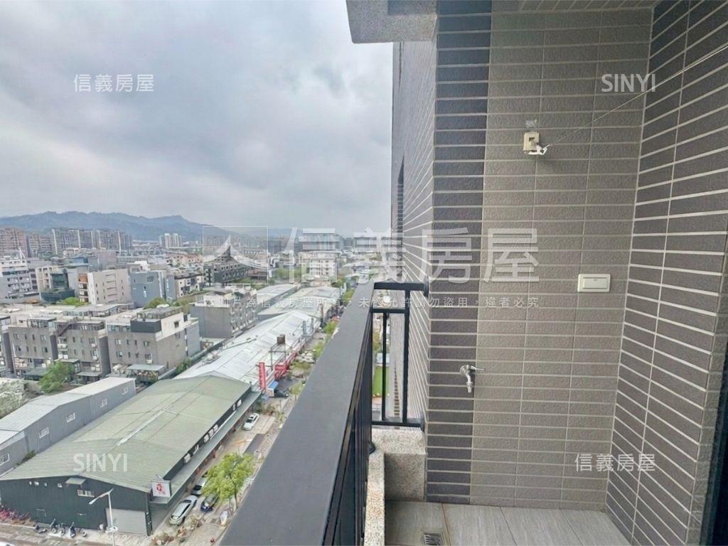 屋主誠售出價談十期四房房屋室內格局與周邊環境