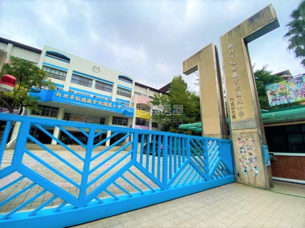 國泰小資美裝潢三樓房屋室內格局與周邊環境