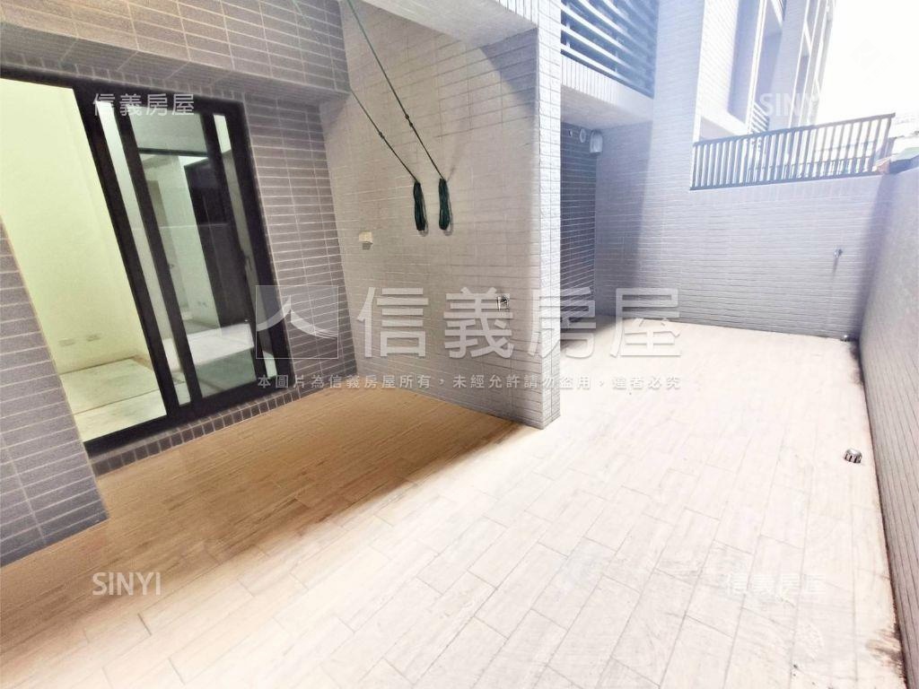 三鐵特區露臺優質二房車位房屋室內格局與周邊環境
