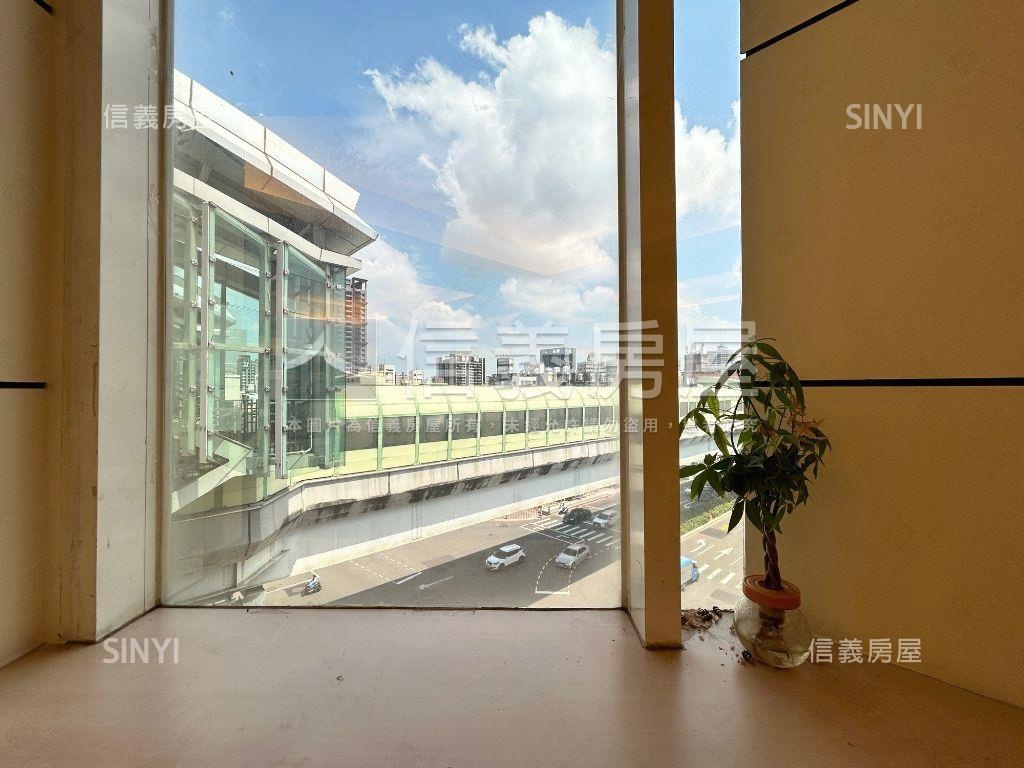 近南屯捷運站商辦房屋室內格局與周邊環境