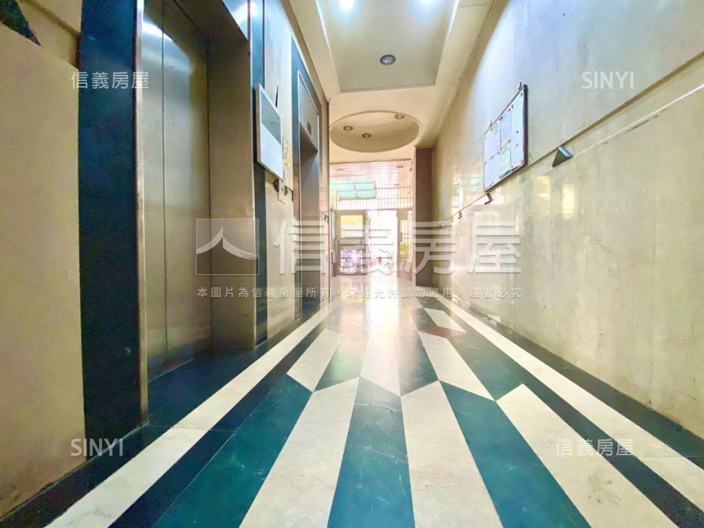近南屯捷運站商辦房屋室內格局與周邊環境