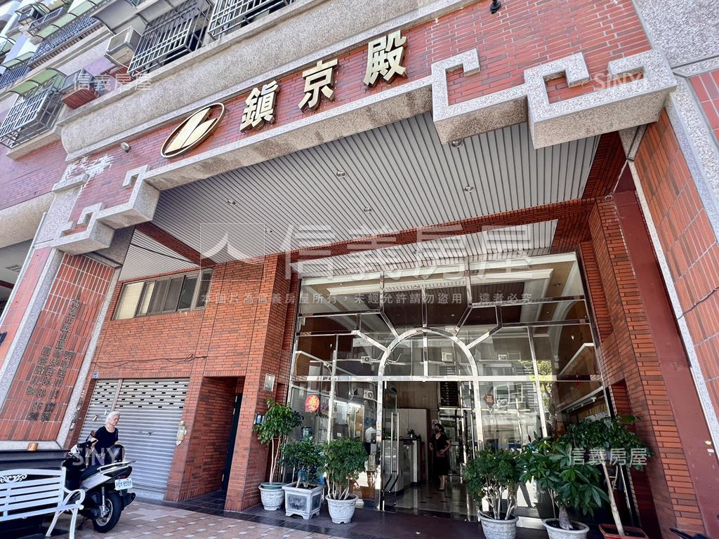 鎮京殿正面公園平車四房房屋室內格局與周邊環境