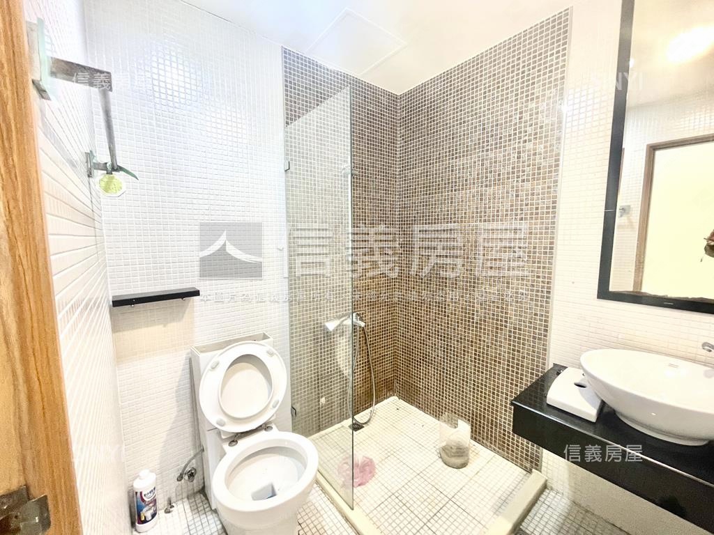 巨蛋．悅讀星光首排２＋１房屋室內格局與周邊環境