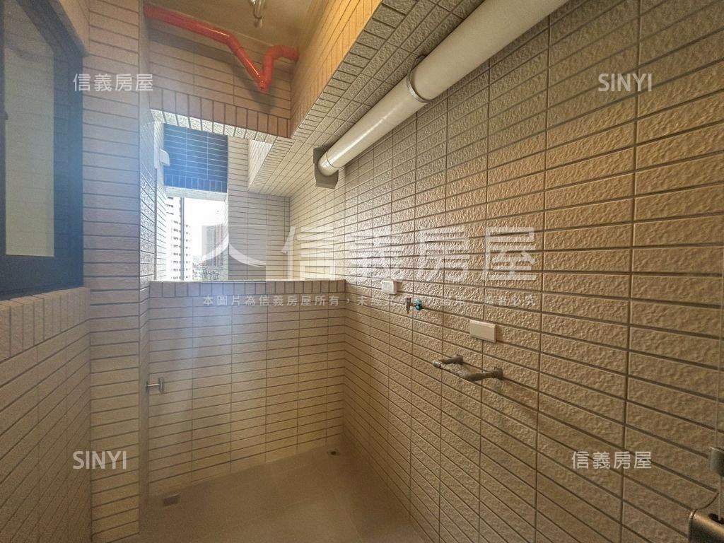 希望之星裝潢漂亮三房平車房屋室內格局與周邊環境