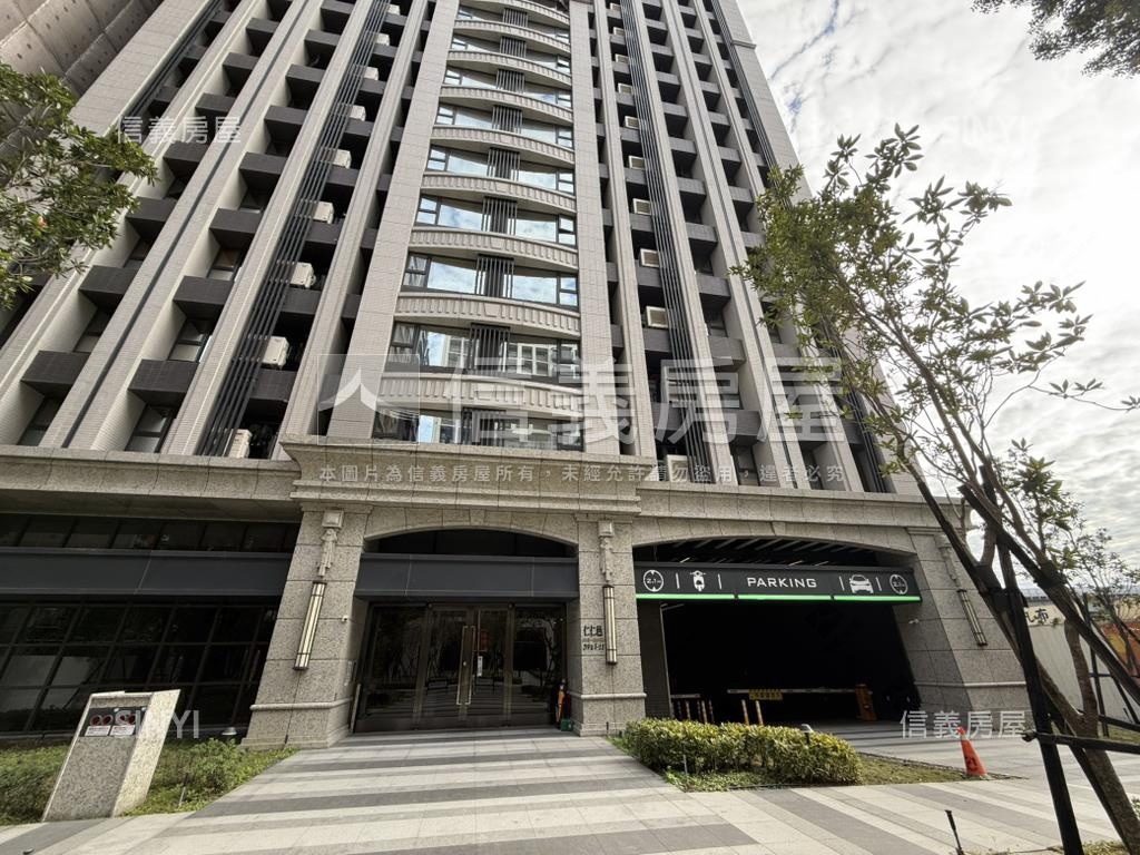 仁義重劃區三房車位房屋室內格局與周邊環境