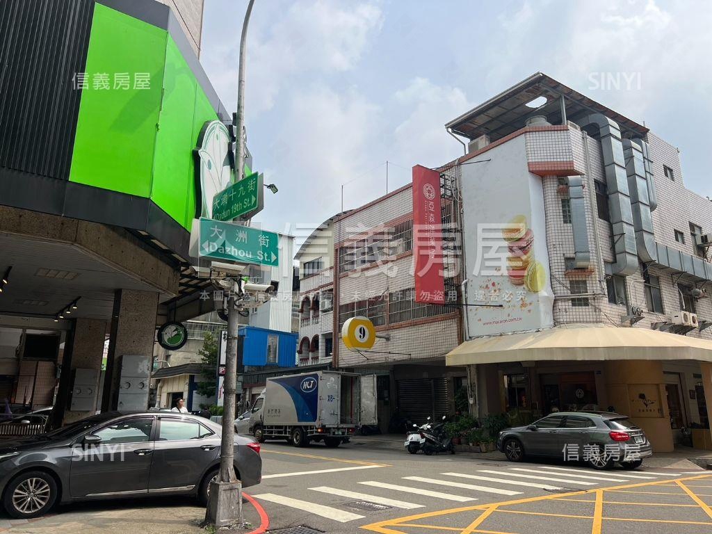 大墩十九街大面寬稀有角店房屋室內格局與周邊環境