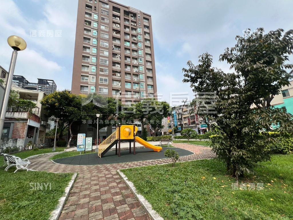 大墩十九街大面寬稀有角店房屋室內格局與周邊環境