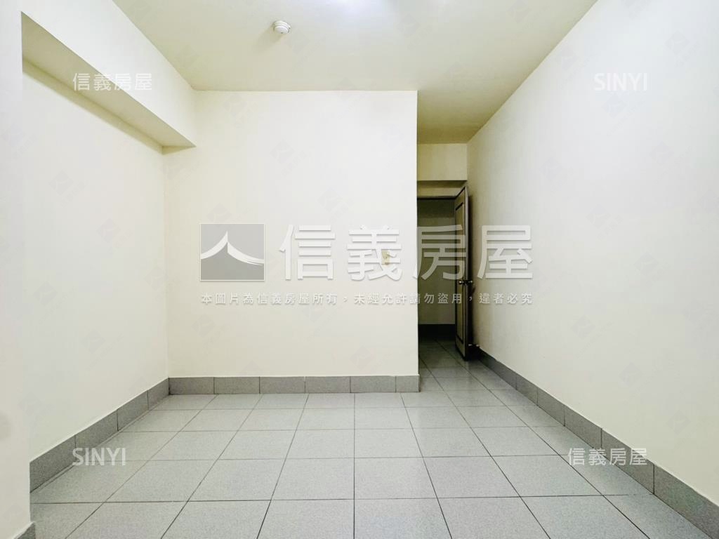 南科首選電梯華廈三房平車房屋室內格局與周邊環境