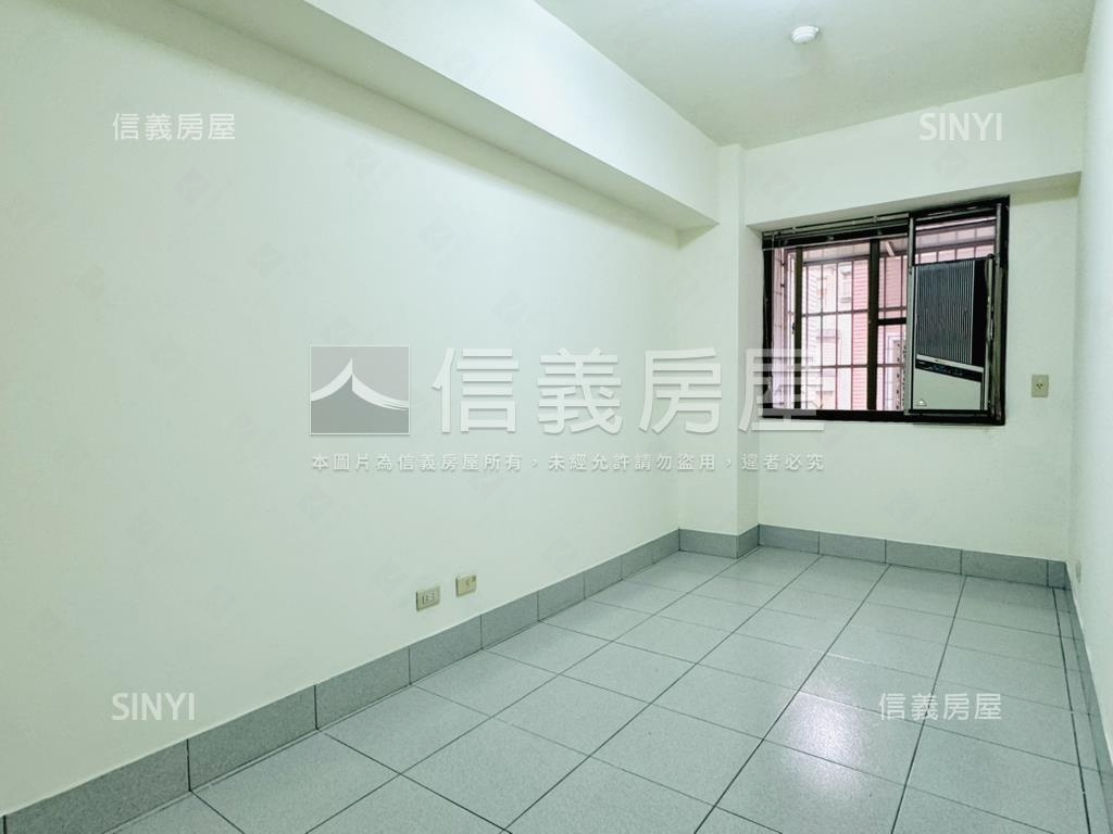 南科首選電梯華廈三房平車房屋室內格局與周邊環境