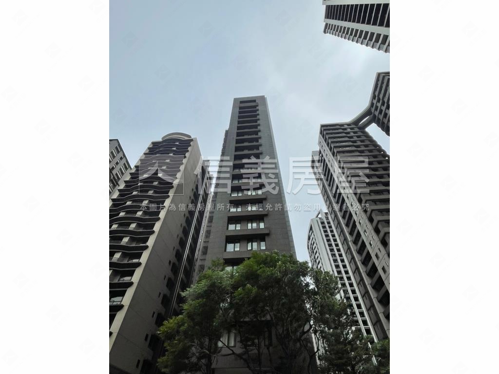 德馨滿室．亞昕平方房屋室內格局與周邊環境