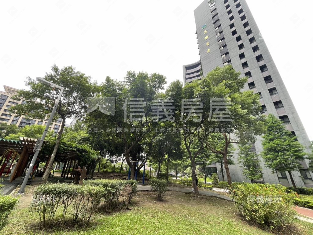 德馨滿室．亞昕平方房屋室內格局與周邊環境