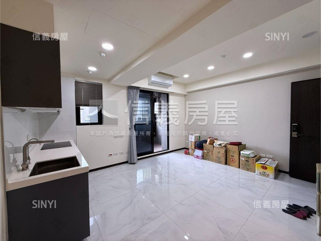 新碩華御）電梯２房高樓景房屋室內格局與周邊環境