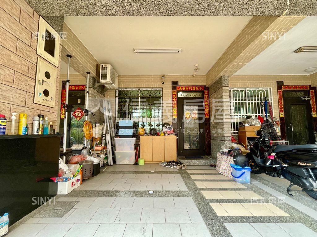 頂新特區溫馨成家車墅房屋室內格局與周邊環境