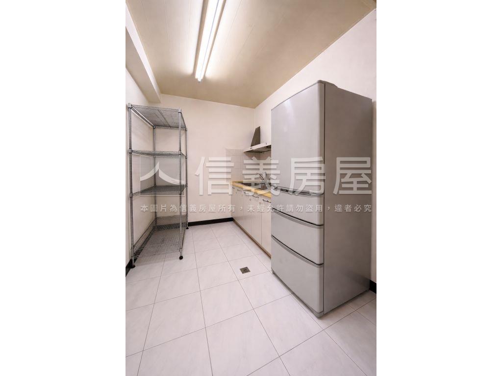 ⭐板南捷運透天房屋室內格局與周邊環境