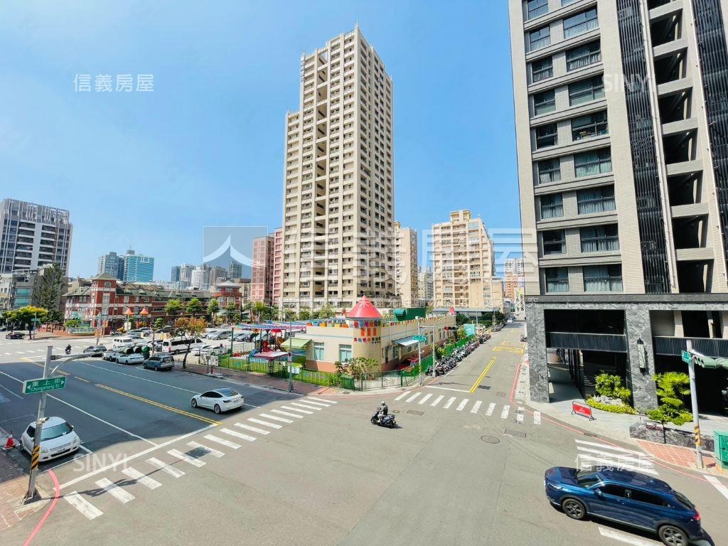 Ｒ１５捷運站三角窗房屋室內格局與周邊環境