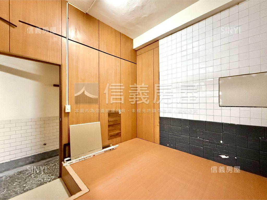 沙鹿中山路溫馨透天房屋室內格局與周邊環境