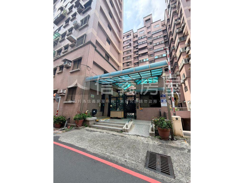 首購激推天下至寶美三房房屋室內格局與周邊環境