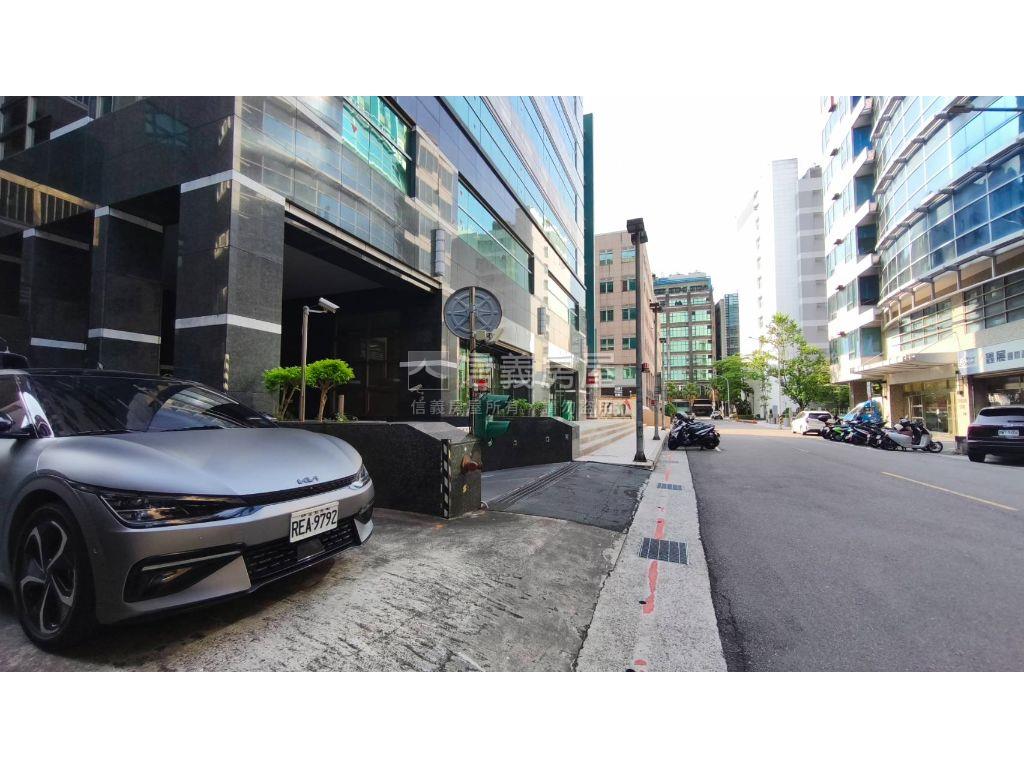 內科金矽谷投資辦公房屋室內格局與周邊環境