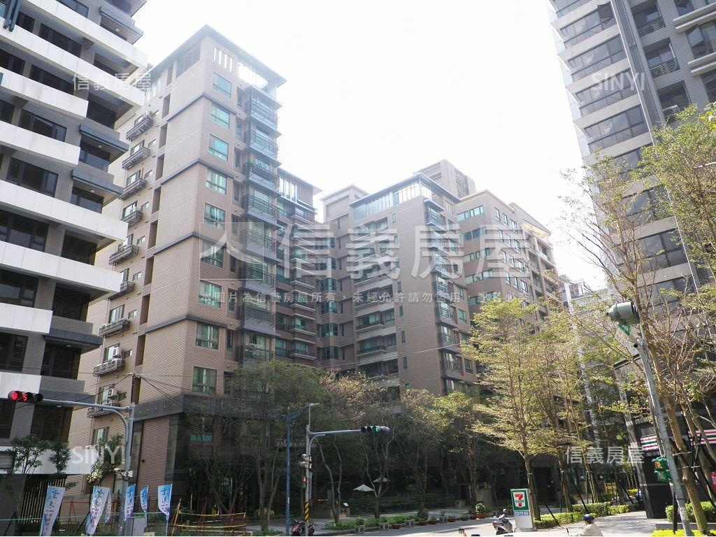 巴黎羅丹三房車位房屋室內格局與周邊環境