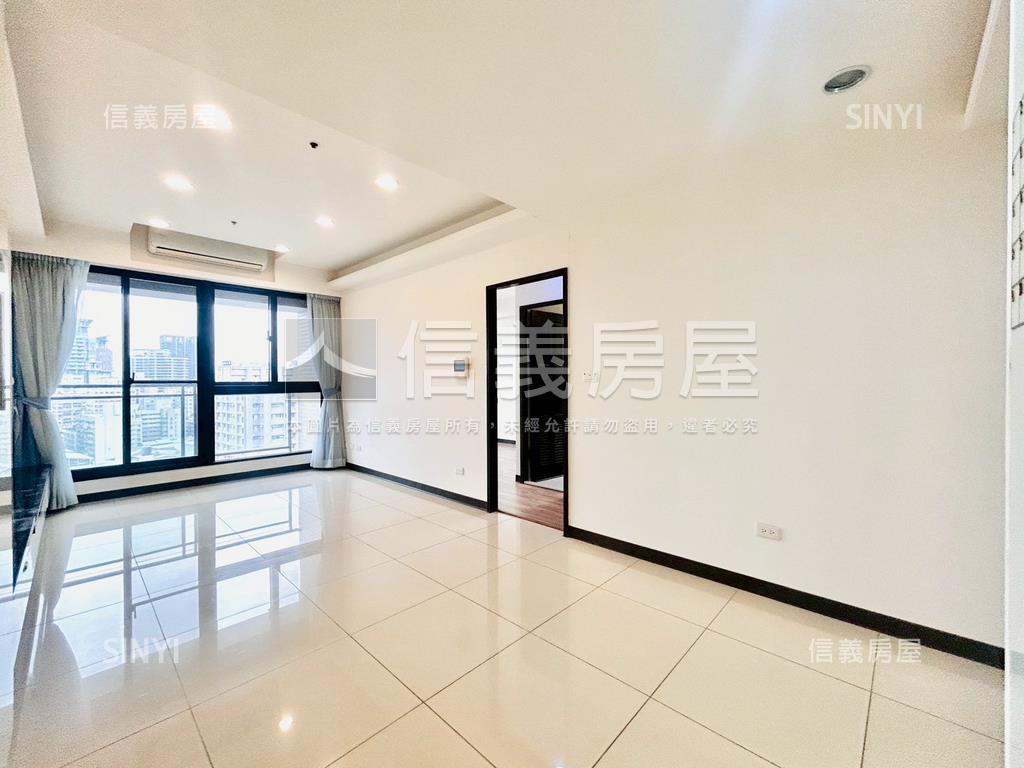 逢甲帝王戶三房車位面學校房屋室內格局與周邊環境