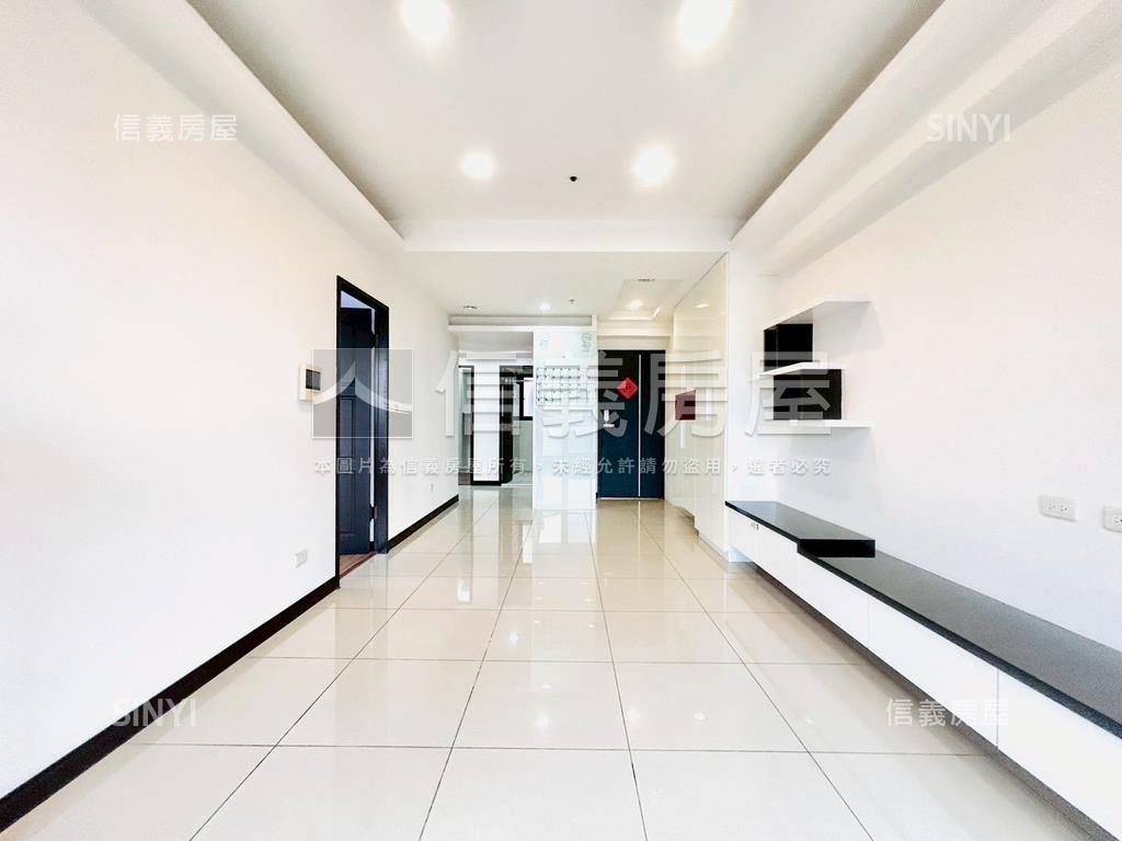 逢甲帝王戶三房車位面學校房屋室內格局與周邊環境