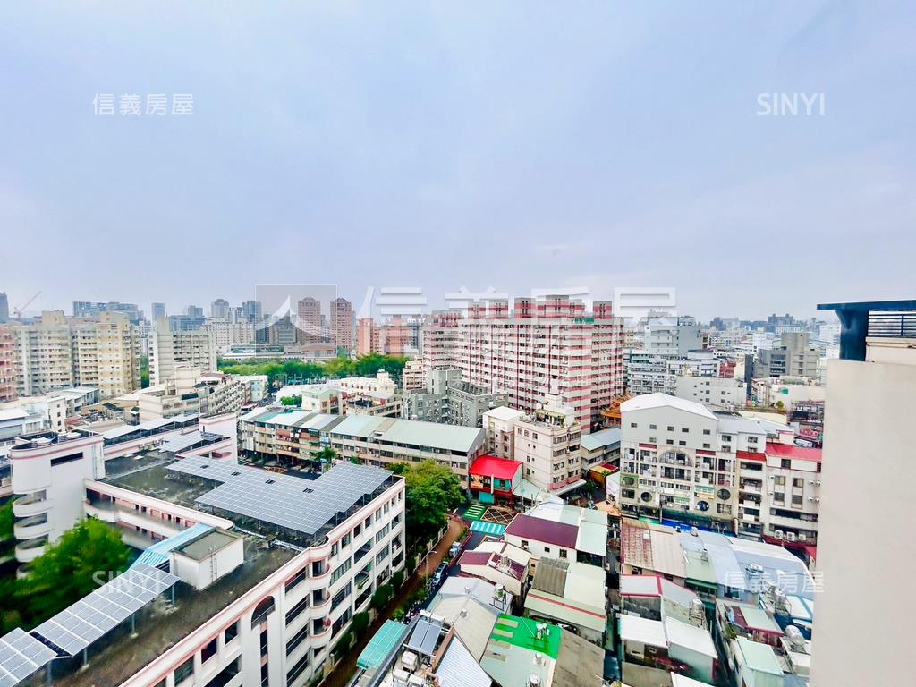 逢甲帝王戶三房車位面學校房屋室內格局與周邊環境