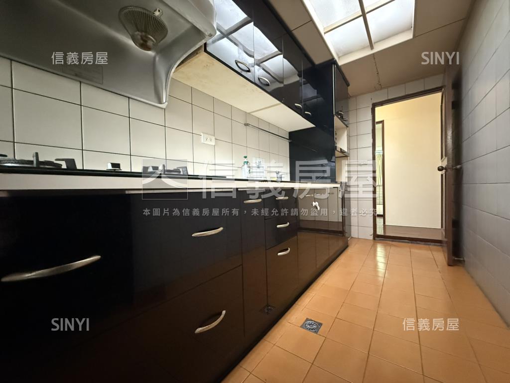 大華圓中園３房房屋室內格局與周邊環境