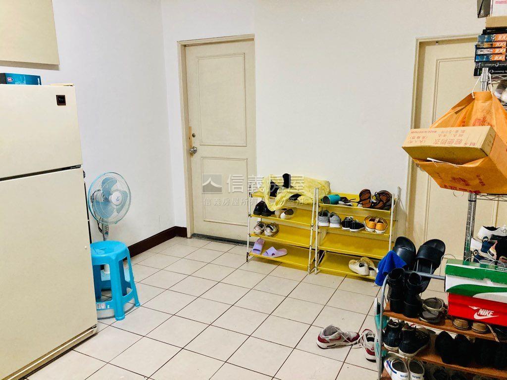 中山國中高投報收租聖品房屋室內格局與周邊環境