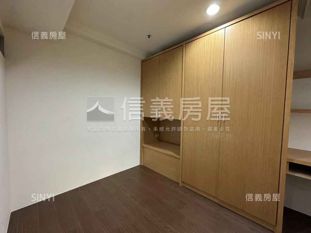 遠百商圈大展鴻圖四房房屋室內格局與周邊環境