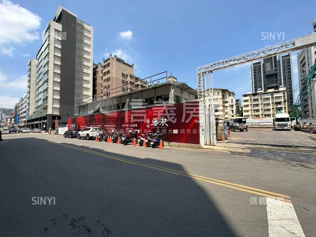 國雄無双兩房高樓層平車位房屋室內格局與周邊環境