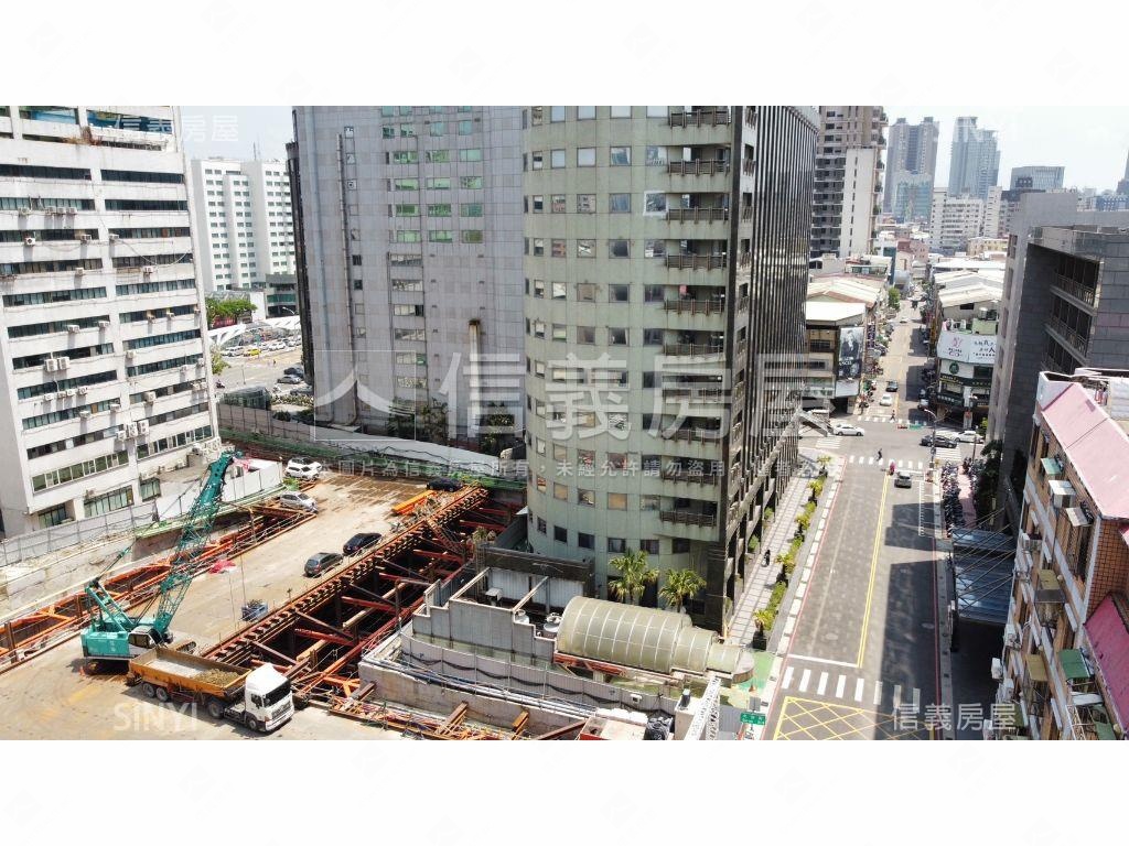 國雄無双兩房高樓層平車位房屋室內格局與周邊環境
