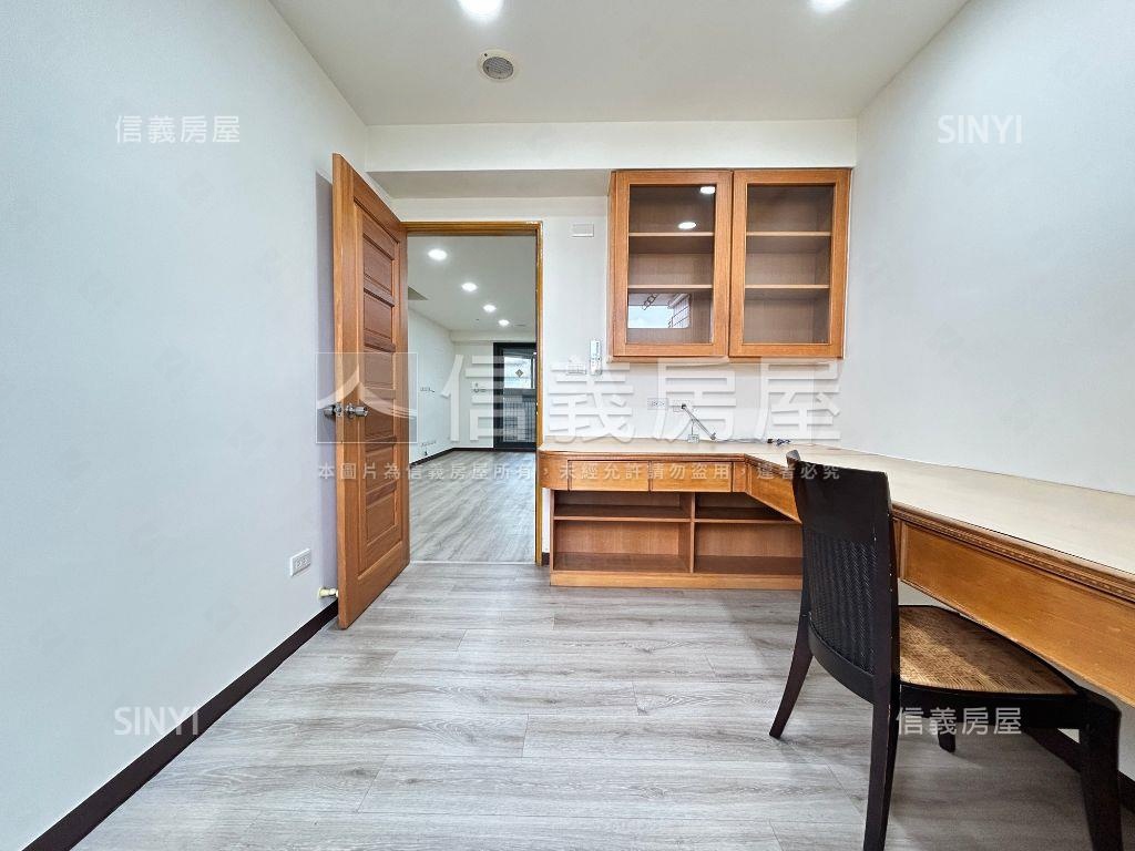 五期優質裝潢三房含車位房屋室內格局與周邊環境