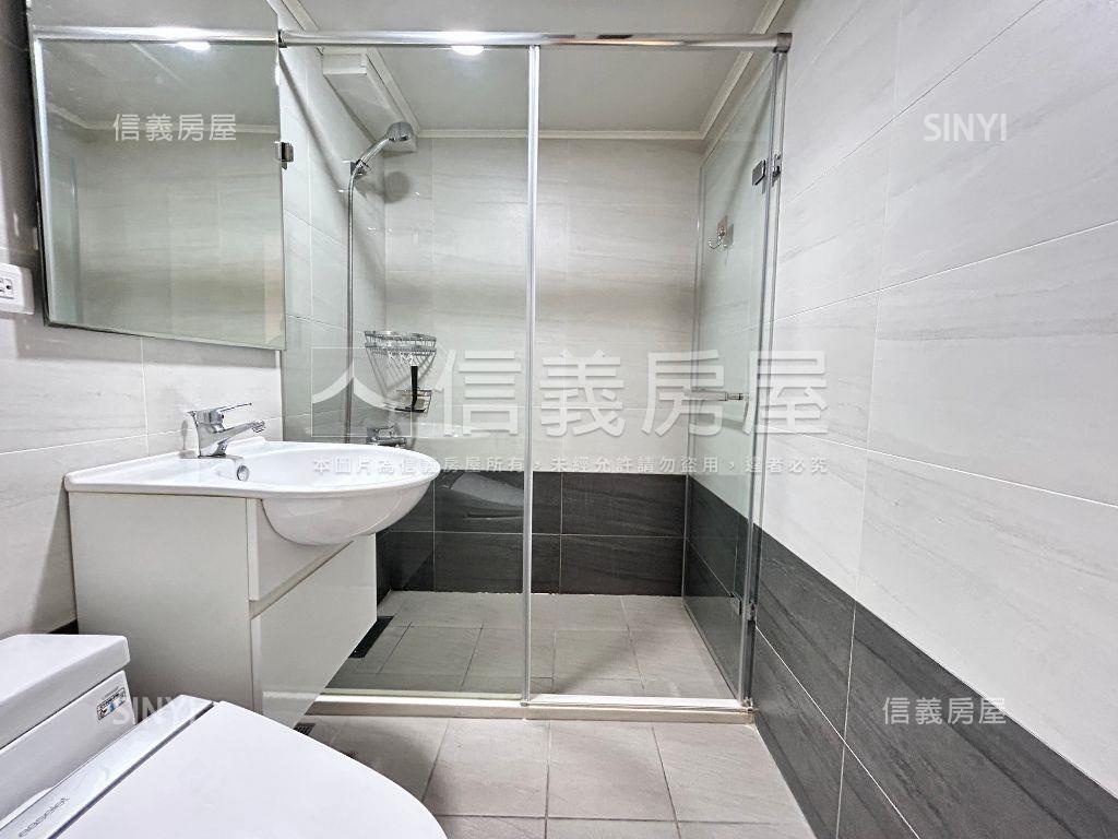 五期優質裝潢三房含車位房屋室內格局與周邊環境