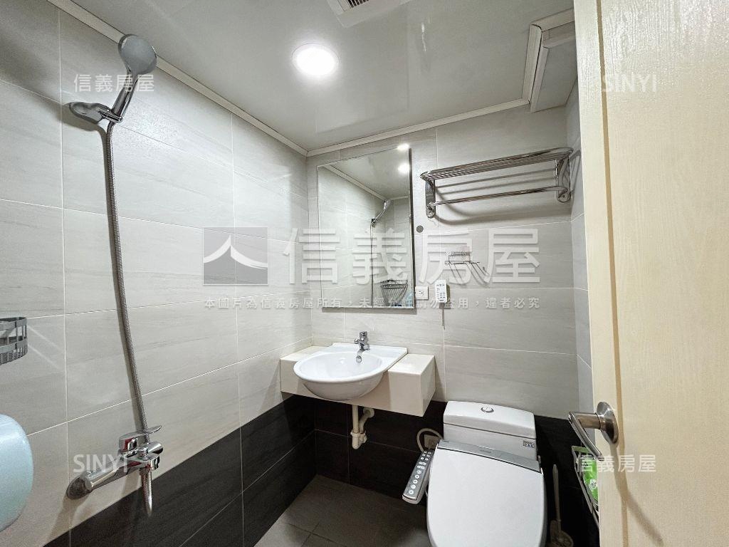 五期優質裝潢三房含車位房屋室內格局與周邊環境