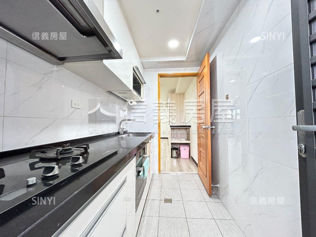 五期優質裝潢三房含車位房屋室內格局與周邊環境