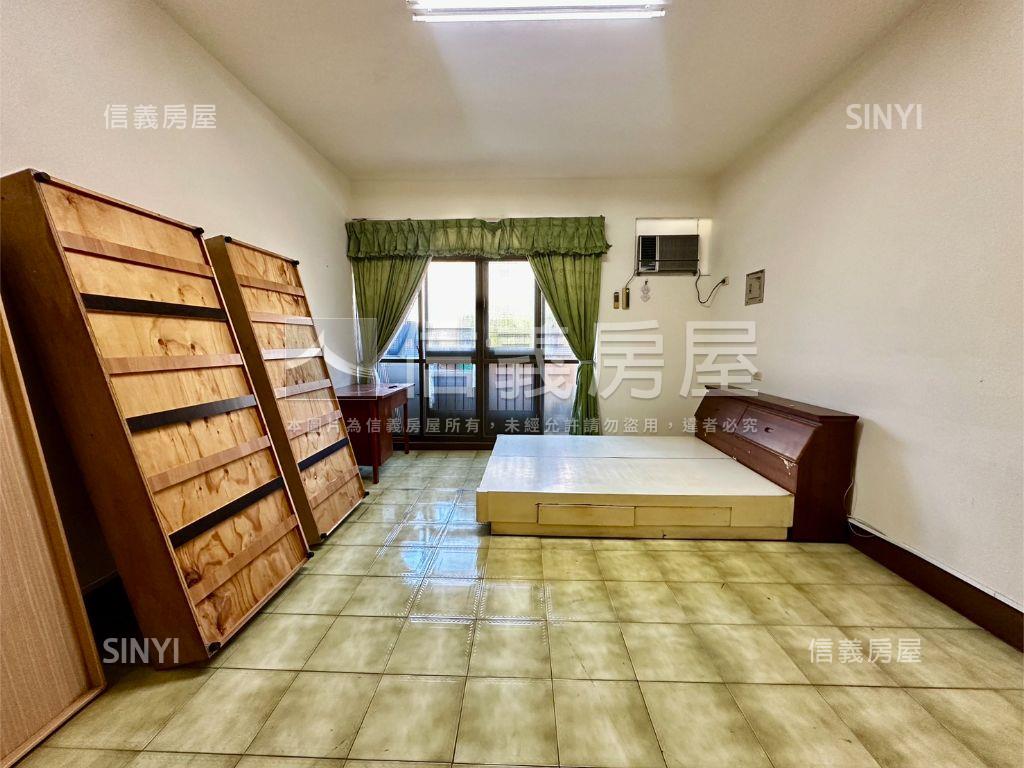鳳山藏邸ＲＣ車墅房屋室內格局與周邊環境