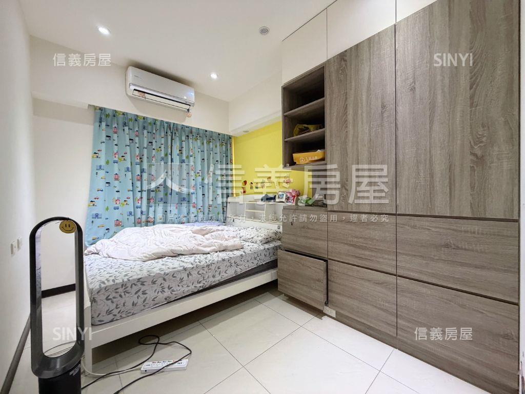 超級花園稀有兩房車位房屋室內格局與周邊環境