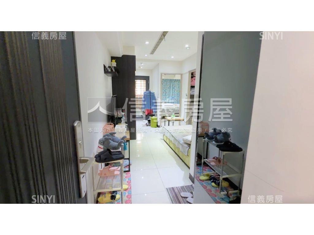 超級花園稀有兩房車位房屋室內格局與周邊環境