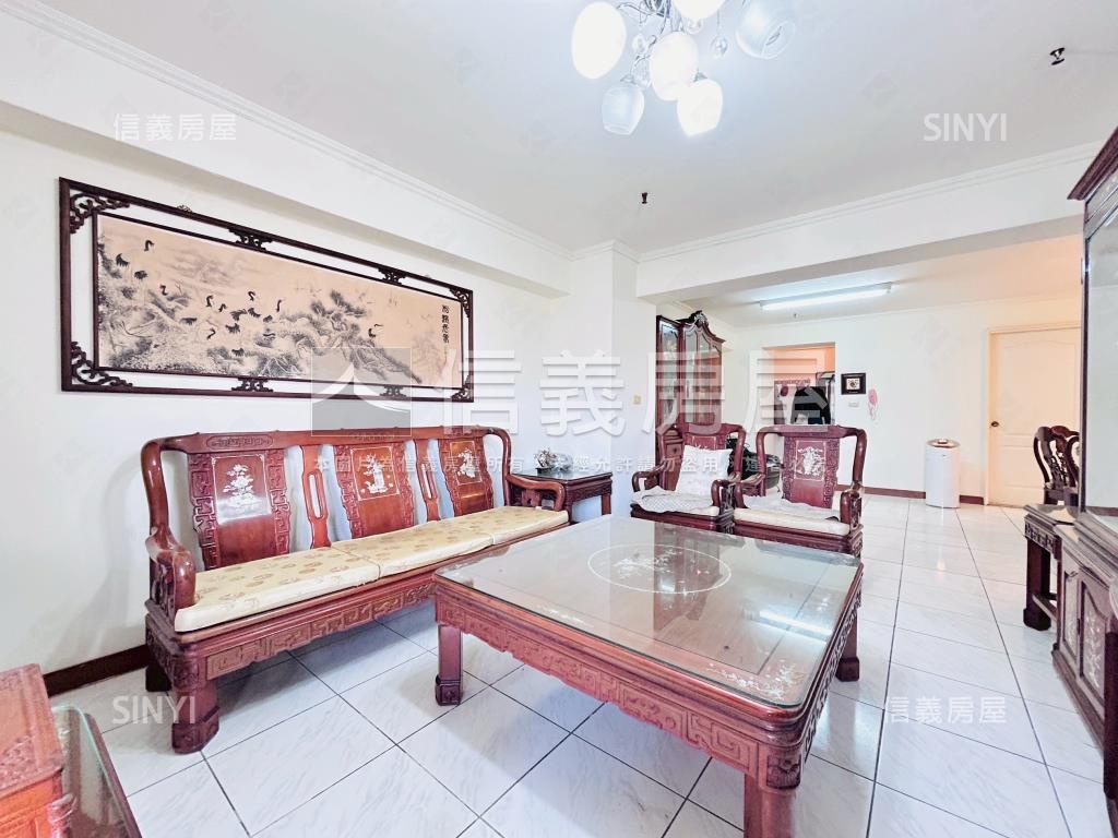 正面溫州公園傳家堡房屋室內格局與周邊環境