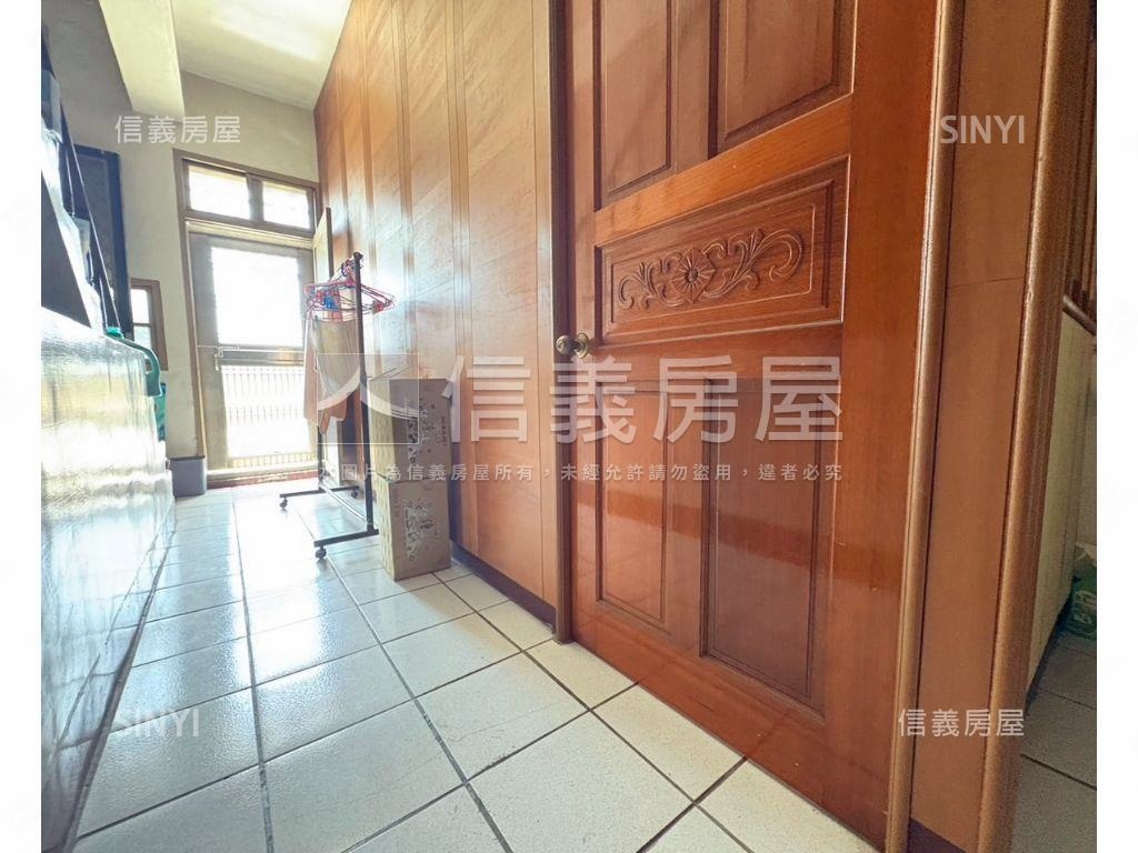 銅鑼站前稀有透天店面房屋室內格局與周邊環境
