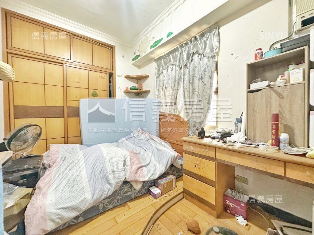 景安弘富明仁四房有車位房屋室內格局與周邊環境