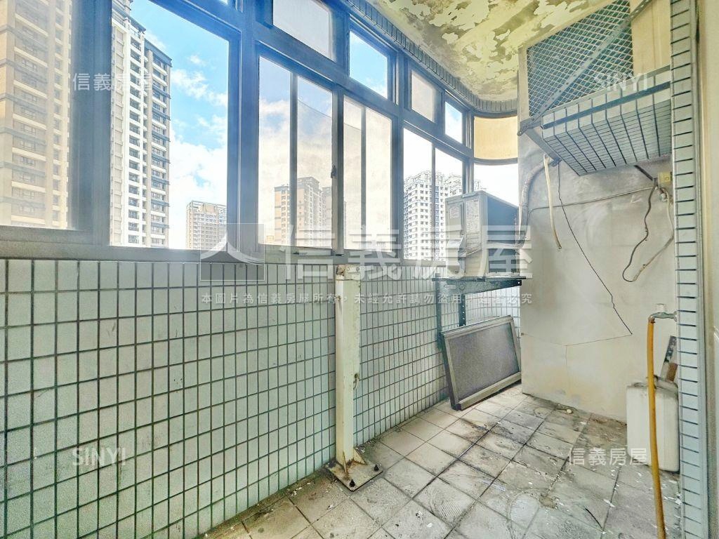 景安弘富明仁四房有車位房屋室內格局與周邊環境