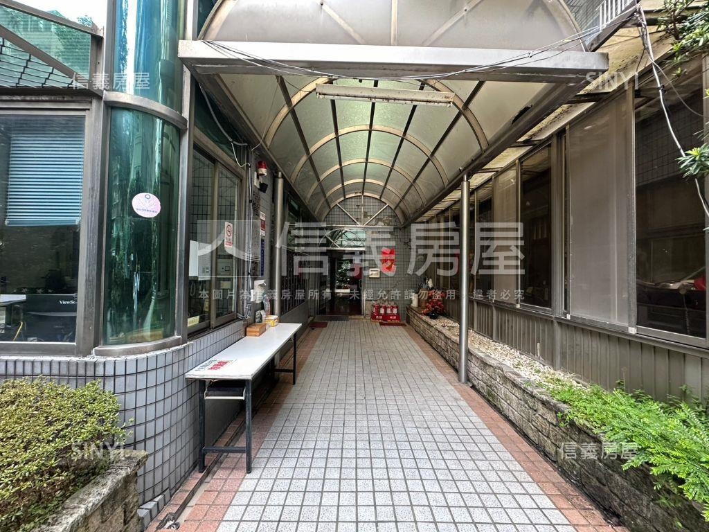 景安弘富明仁四房有車位房屋室內格局與周邊環境