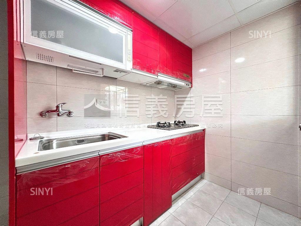 頂好新象精美三房房屋室內格局與周邊環境