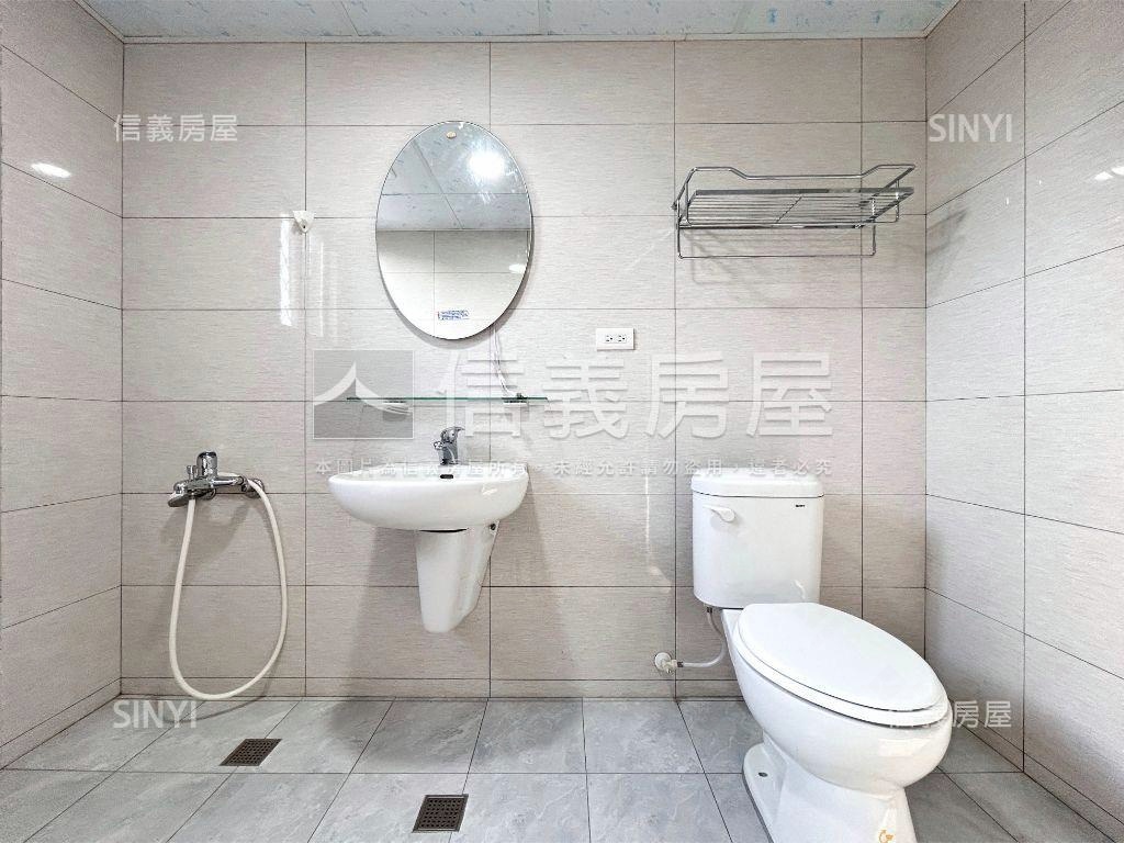 頂好新象精美三房房屋室內格局與周邊環境