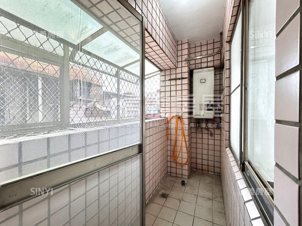 頂好新象精美三房房屋室內格局與周邊環境