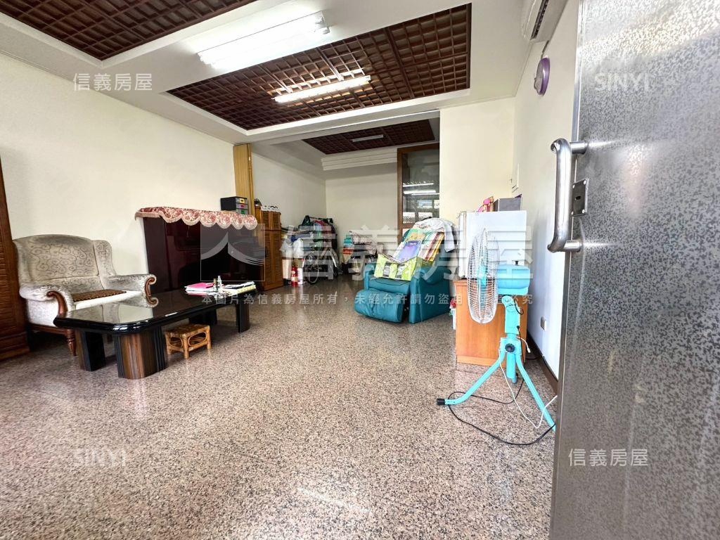 鼓山稀有美店面１＋２樓房屋室內格局與周邊環境